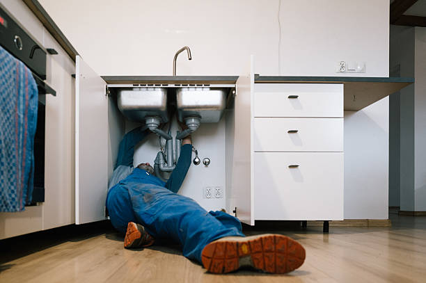 Professional Leak Detection technician working in Green Creek, NJ